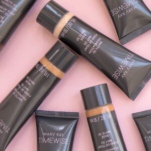 5 Mary Kay Timewise Matte Foundation beige n200 sale sell